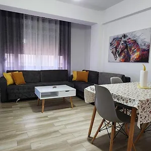  Apartment Old Town Boulevard In Center